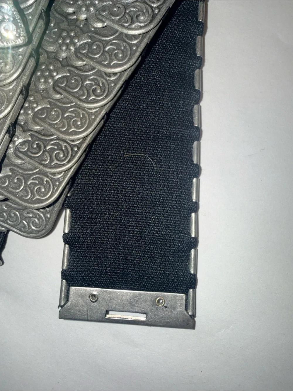 Western Silver Tone Concho Stretch Belt Green Rhinestone Flower